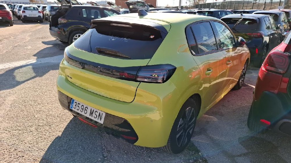 Foto Peugeot 208 6
