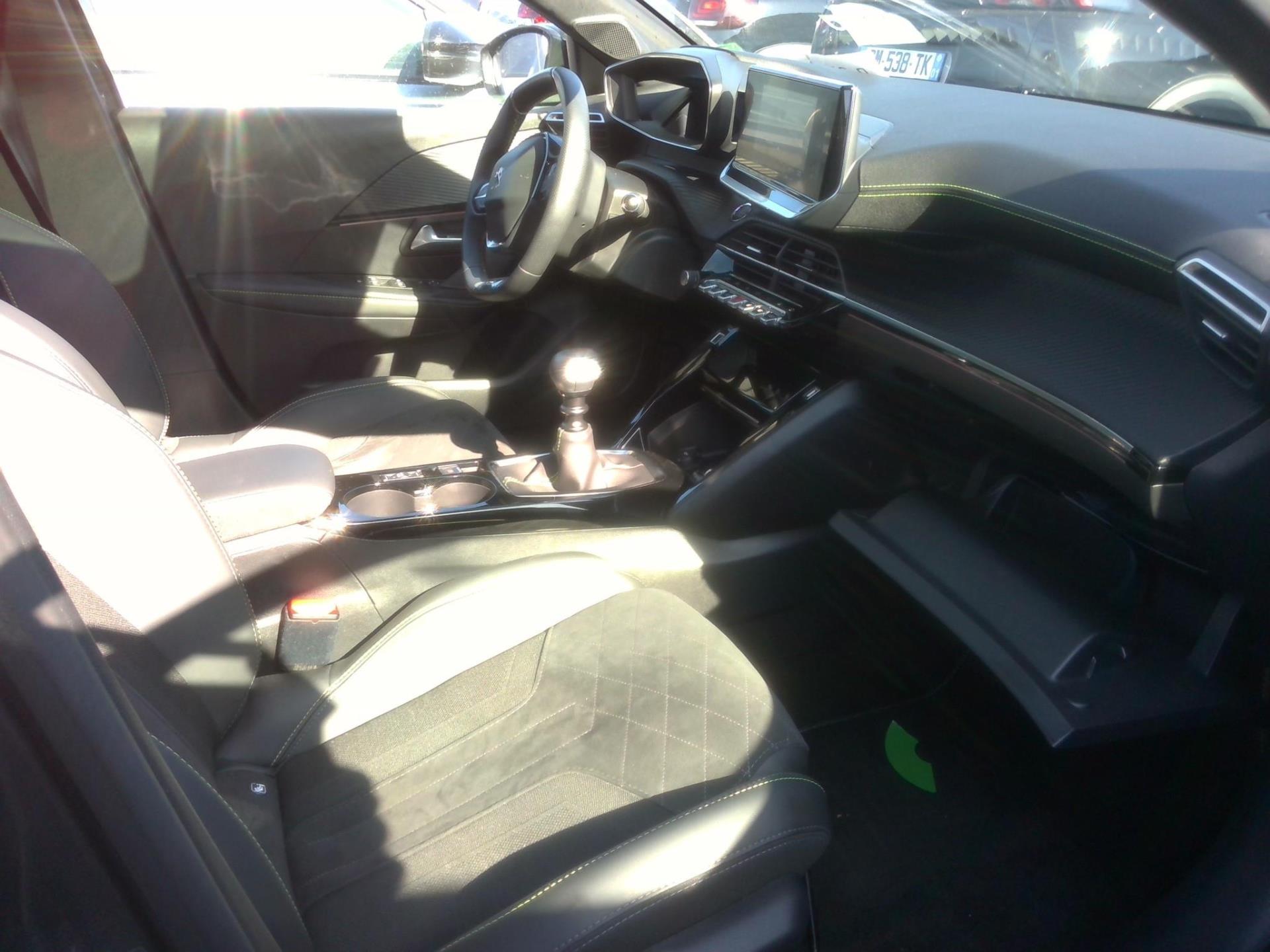Peugeot 208 PureTech 100 S&S BVM6 GT Pack 2023