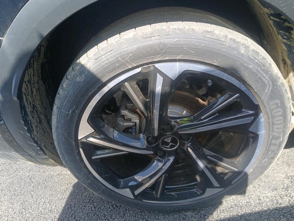DS DS7 Crossback Hybride E-Tense 225 EAT8 Louvre 2023