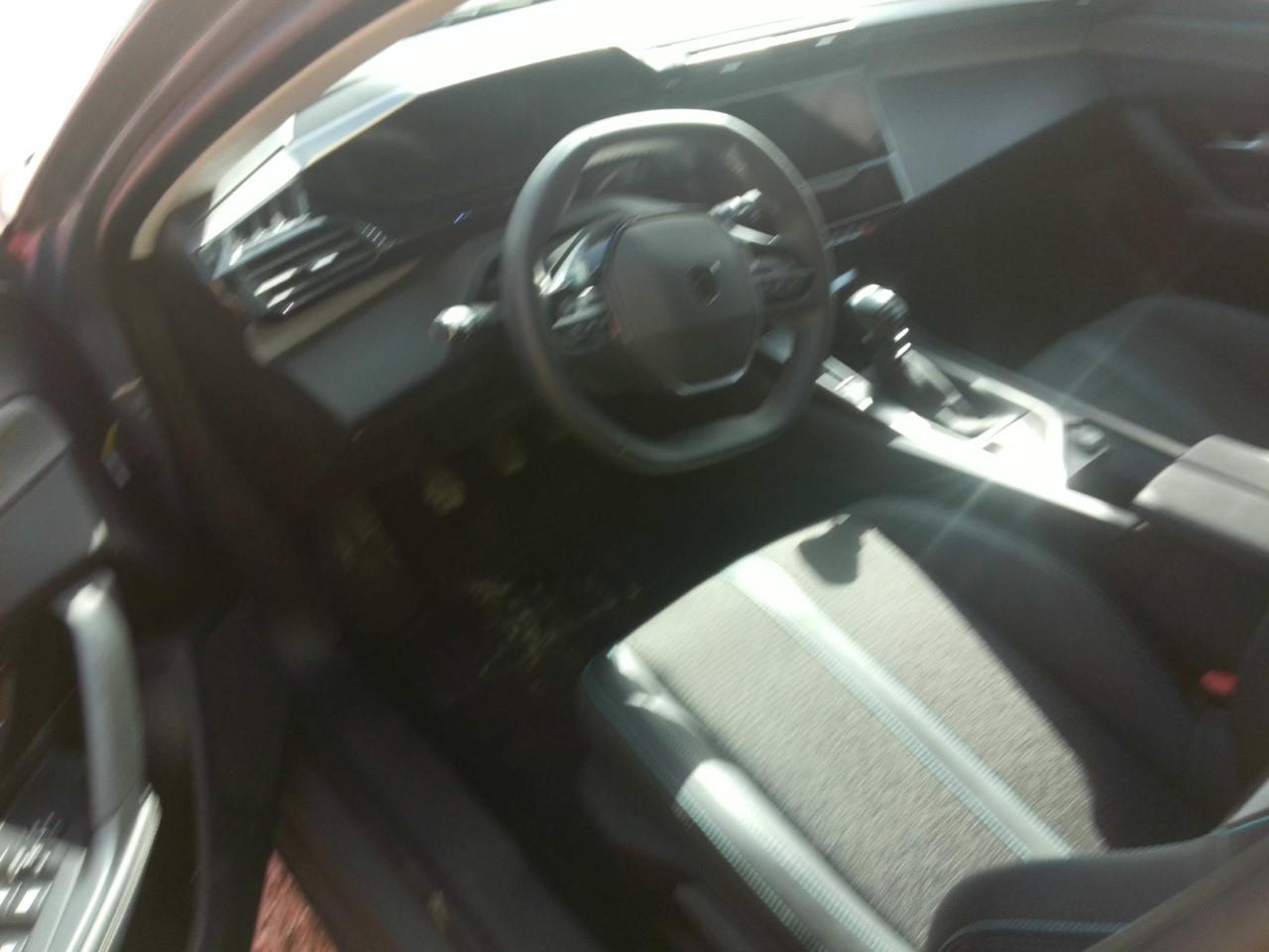 Foto Peugeot 308 10