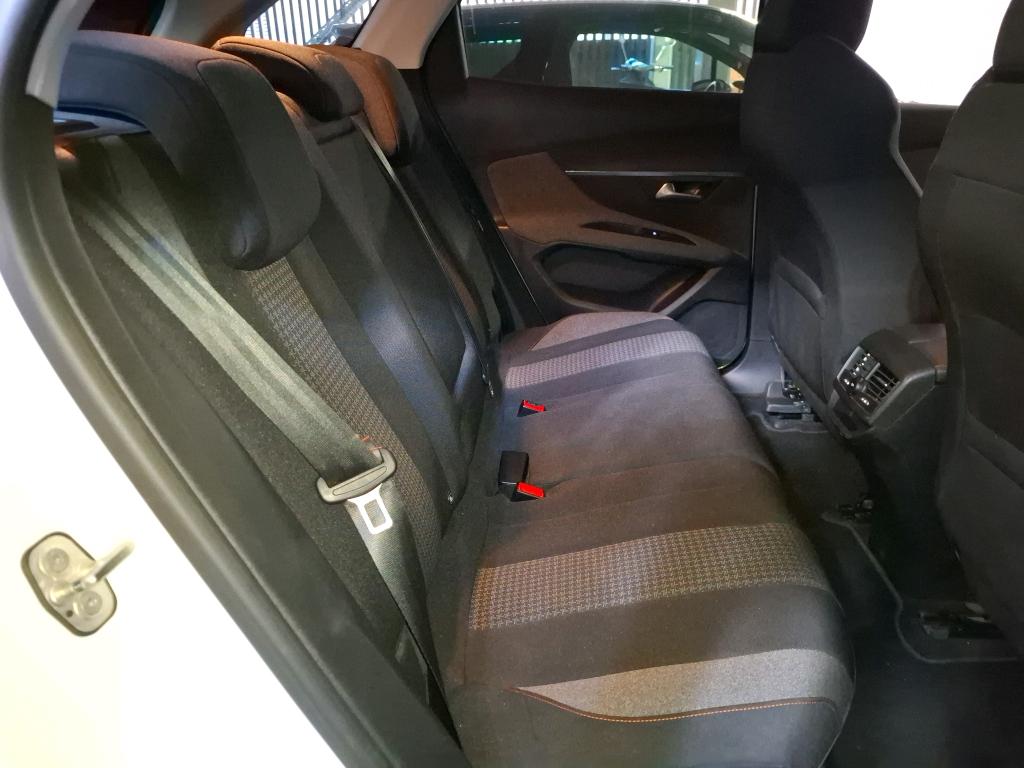 Peugeot 3008 BlueHDi 130ch S&S EAT8 Active Business 2020