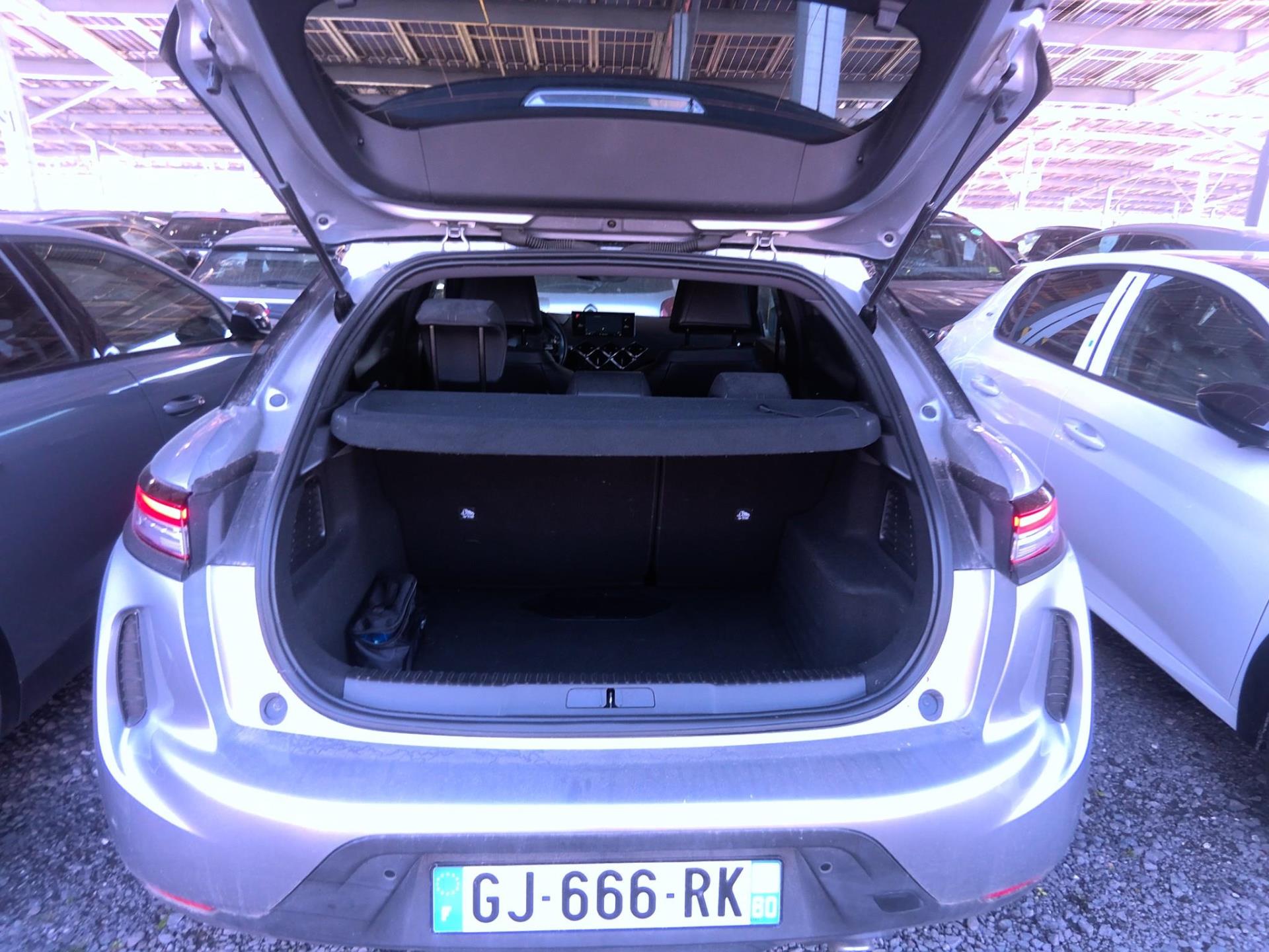 DS DS 3 BlueHDi 130 EAT8 Performance Line+ 2022