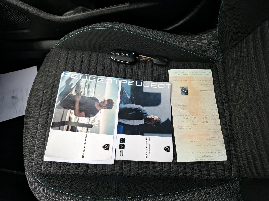 Peugeot 2008 PureTech 100 S&S BVM6 Style 2022