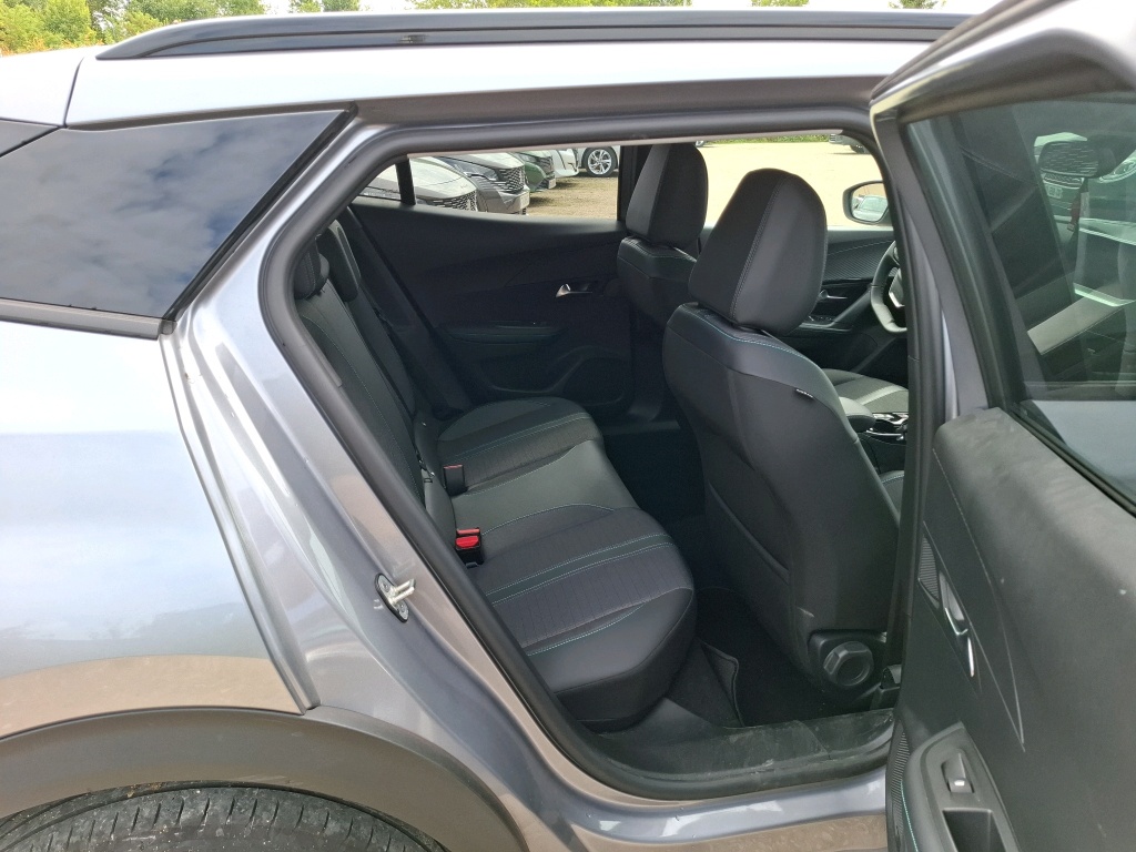 Peugeot 2008 BlueHDi 130 S&S EAT8 Allure 2022