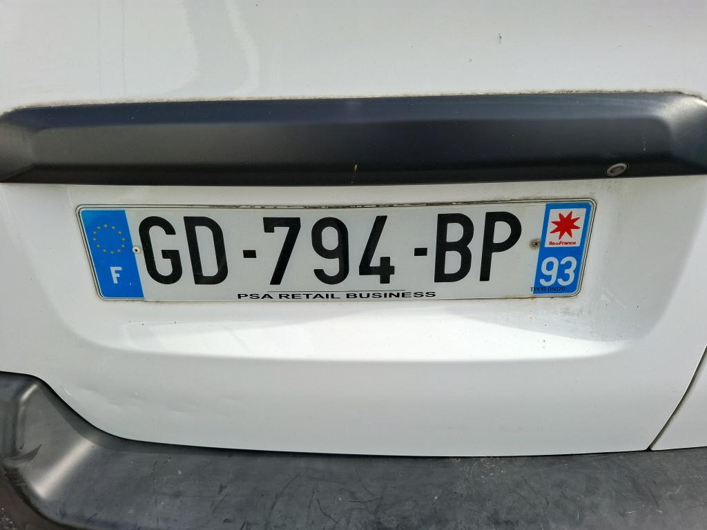 Peugeot EXPERT FGN TOLE STANDARD 1.5 BLUEHDI 120 S&S BVM6 ASPHALT 2021