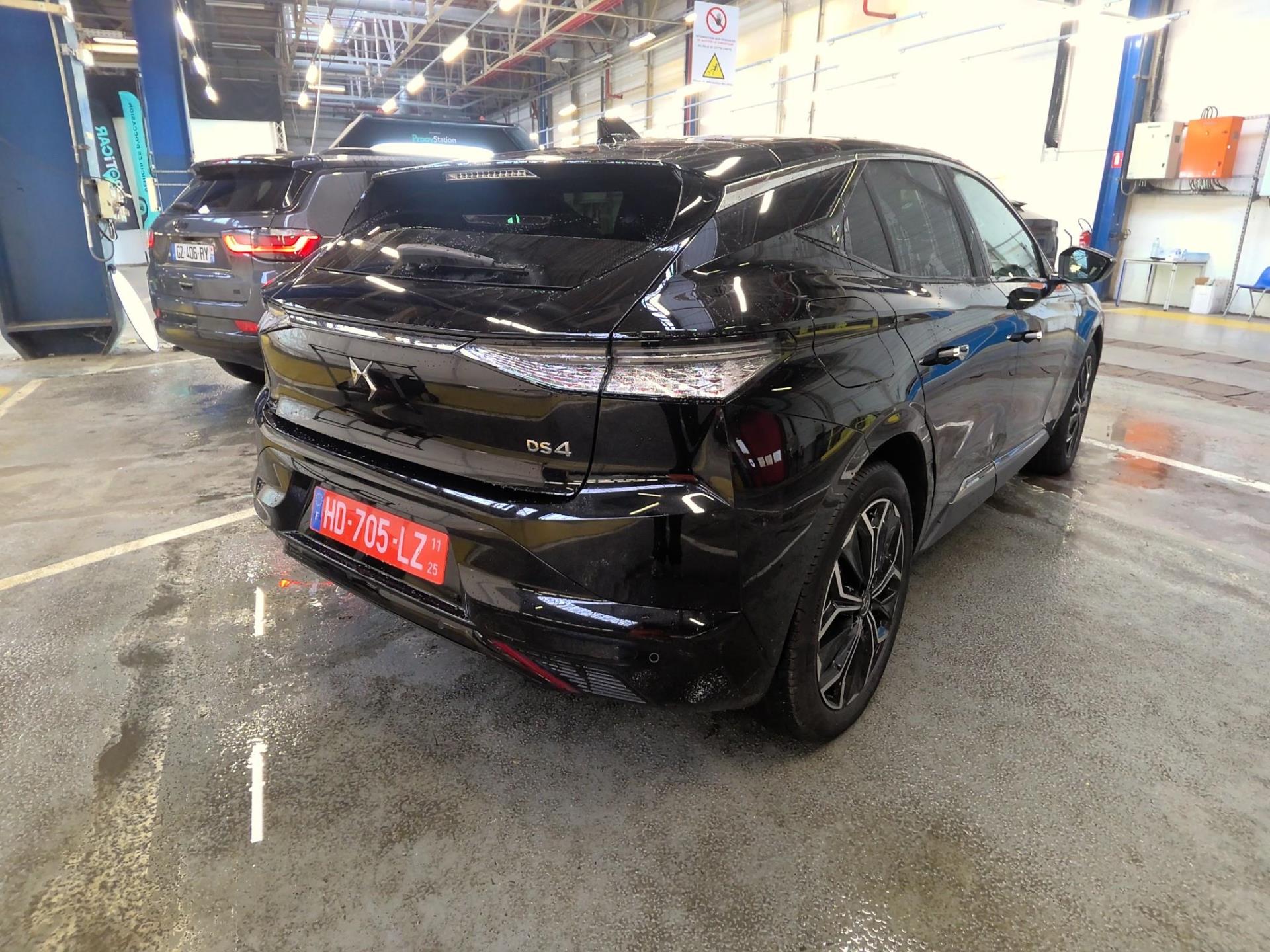 DS DS 4 BlueHDi 130 EAT8 Etoile - Cuir Nappa 2025
