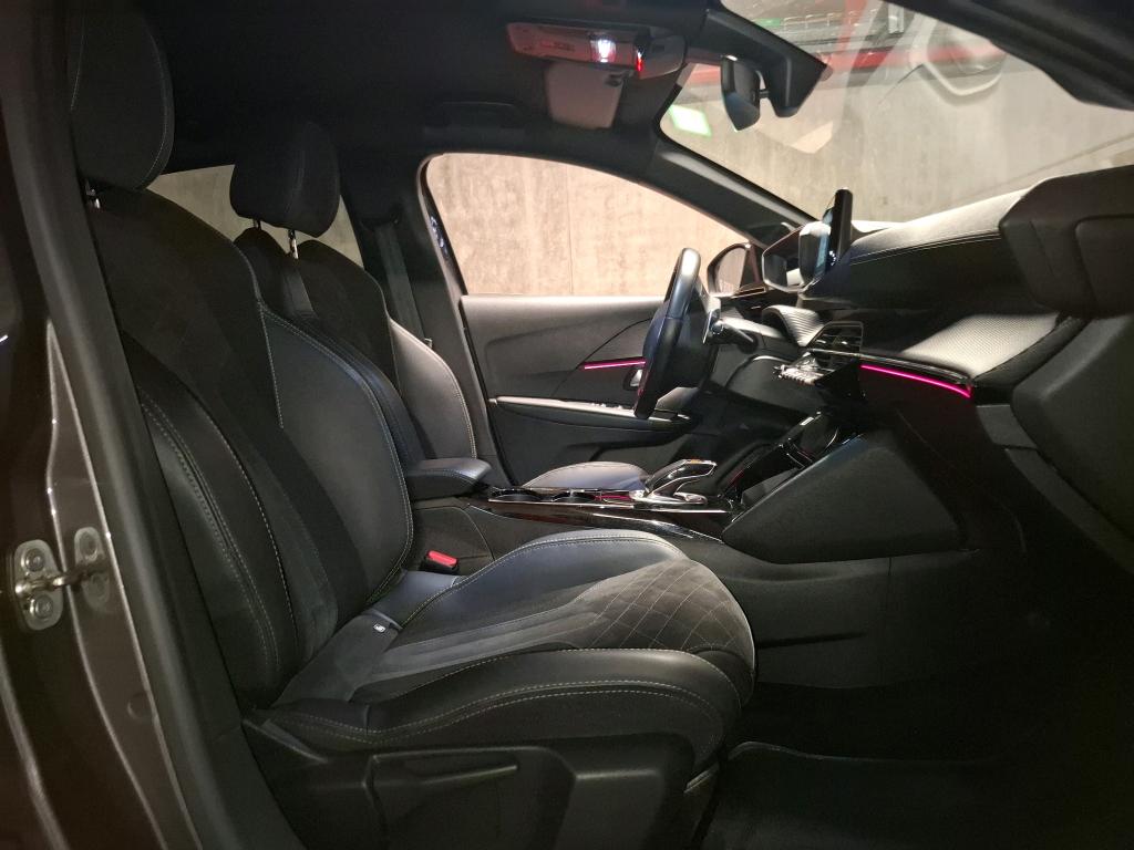 Peugeot 208 PureTech 130 S&S EAT8 GT Pack 2021