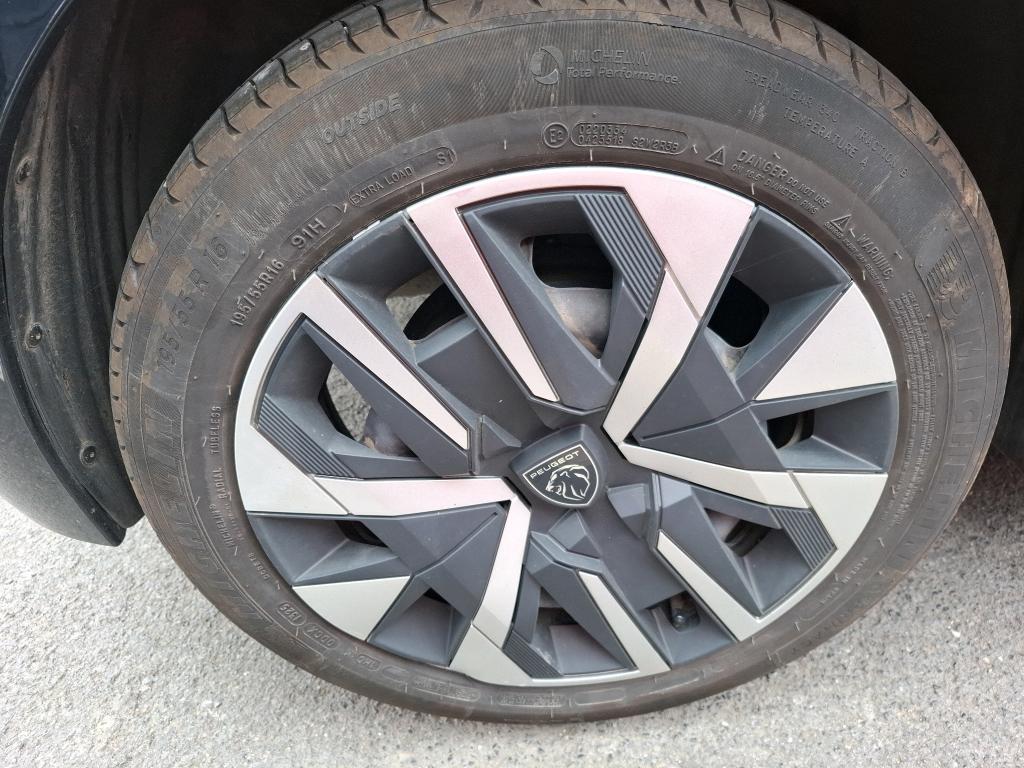 Peugeot 208 Hybrid 110 ch e-DCS6 Style 2025