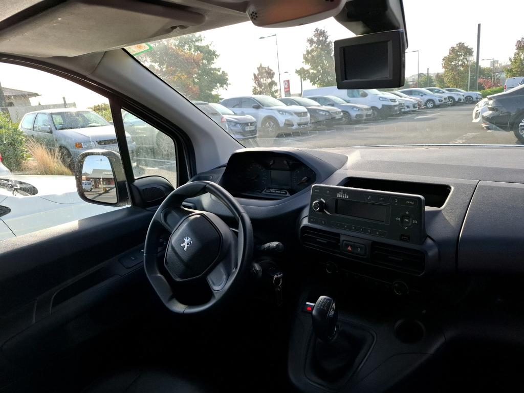 Peugeot PARTNER FOURGON STANDARD 650 KG BLUEHDI 100 S&S BVM5 PREMIUM 2020