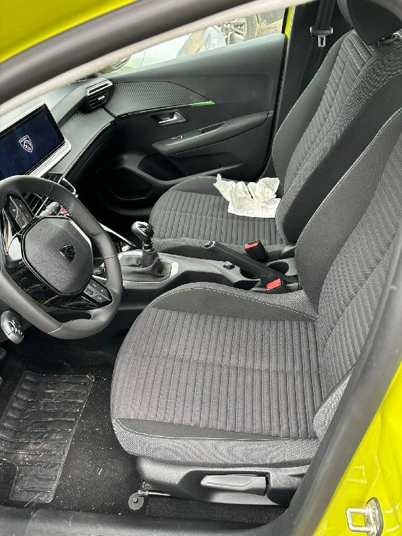 Foto Peugeot 208 18