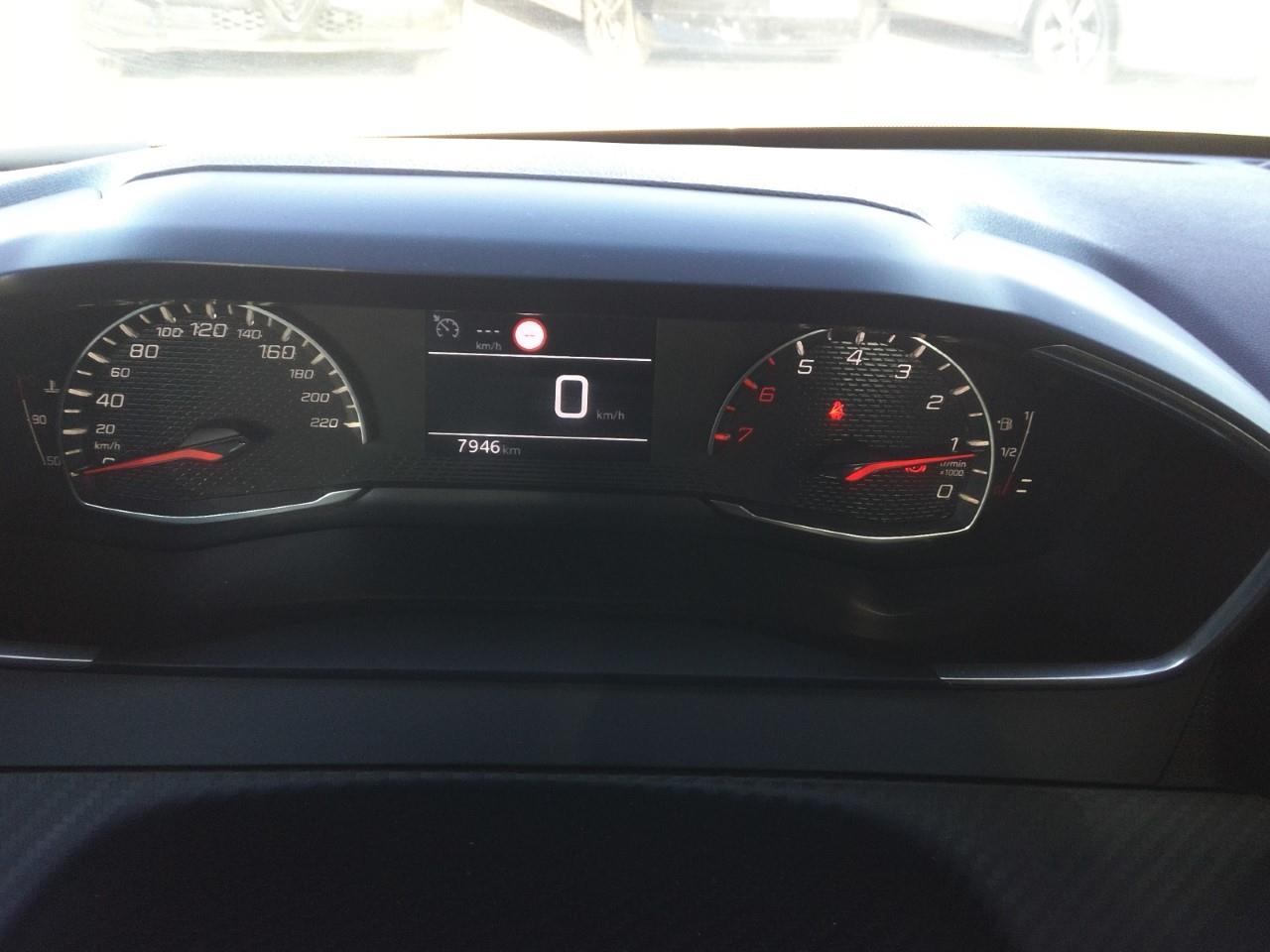 Foto Peugeot 208 5