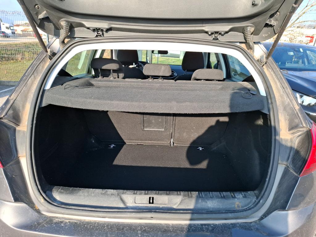 Peugeot 308 BlueHDi 100ch S&S BVM6 Active Business 2020