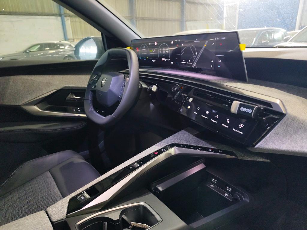 Peugeot 3008 Plug-in Hybrid 195 e-DCS7 Allure 2025