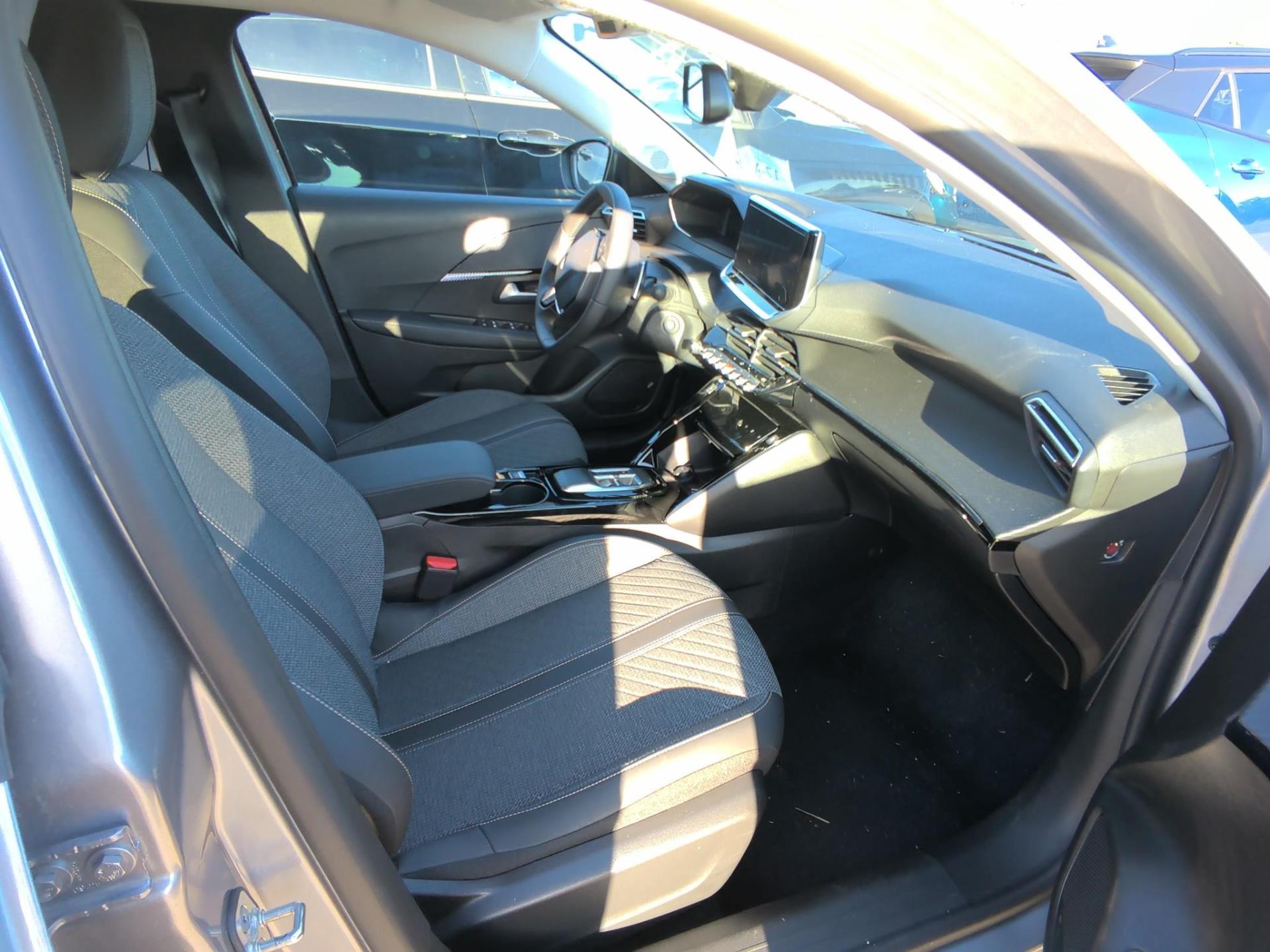 Peugeot 208 Hybrid 110 ch e-DCS6 Allure 2025