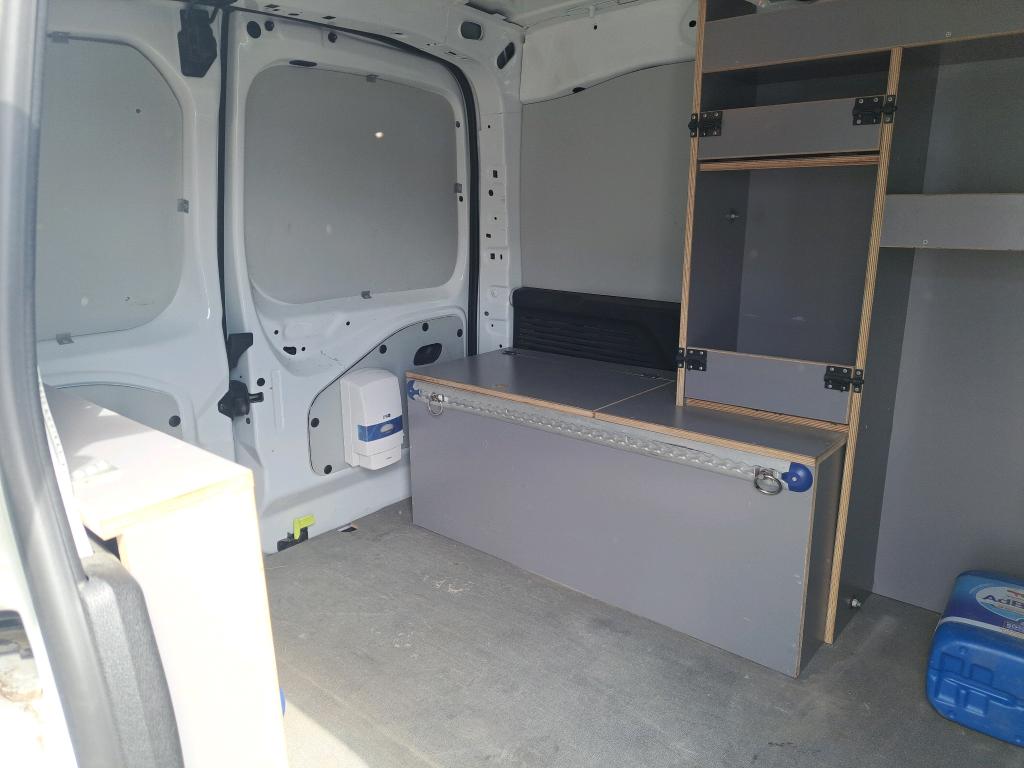 Peugeot PARTNER FOURGON STANDARD 650 KG BLUEHDI 100 S&S BVM5 PREMIUM 2021