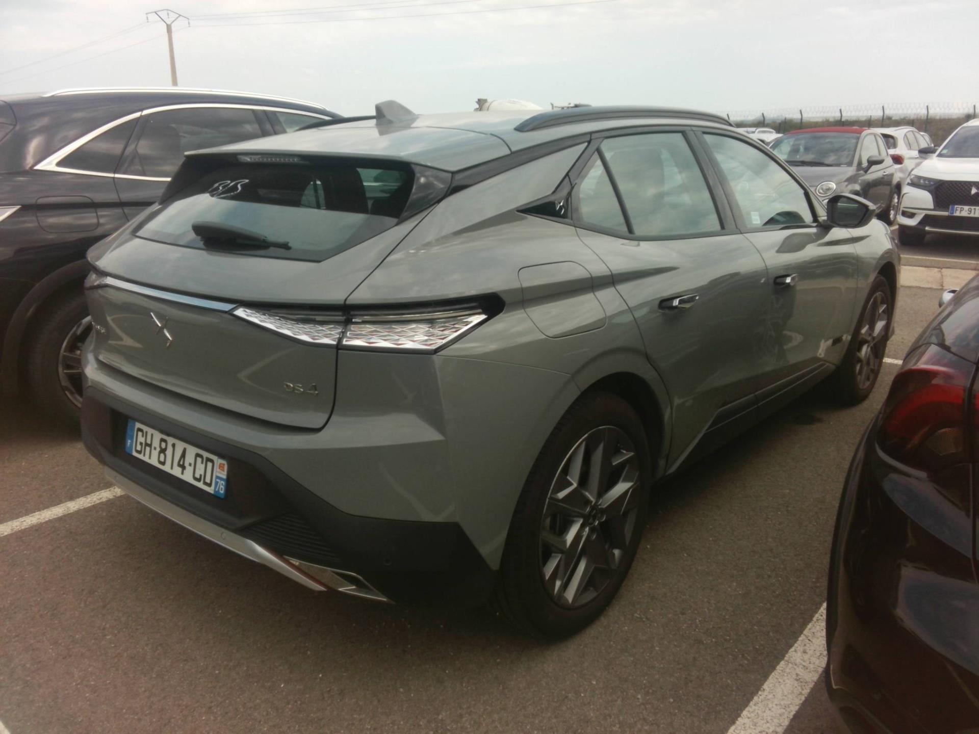 DS DS 4 Hybride E-Tense 225 EAT8 Cross Trocadero 2022