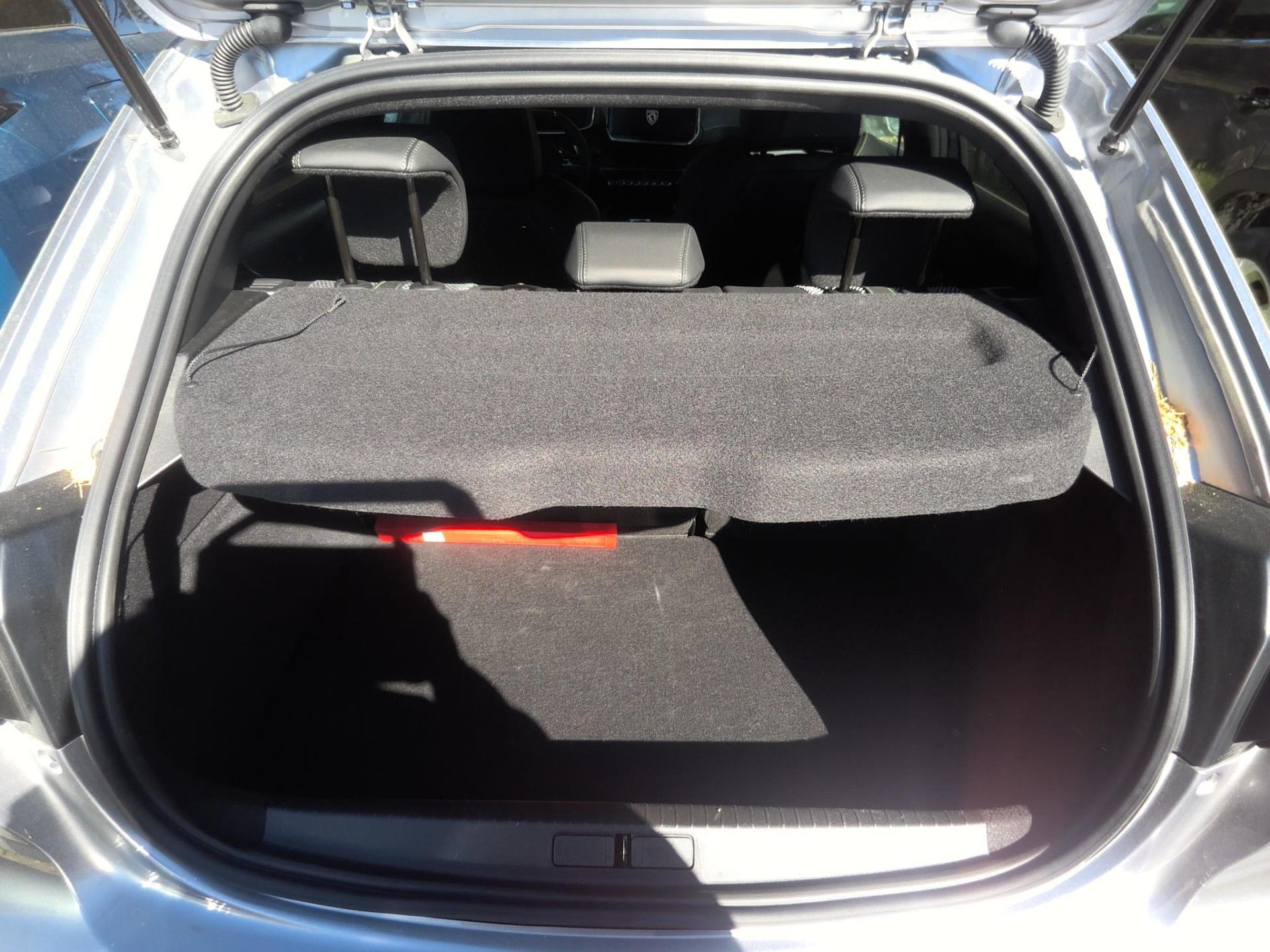 Peugeot 208 Hybrid 110 e-DCS6 GT 2025