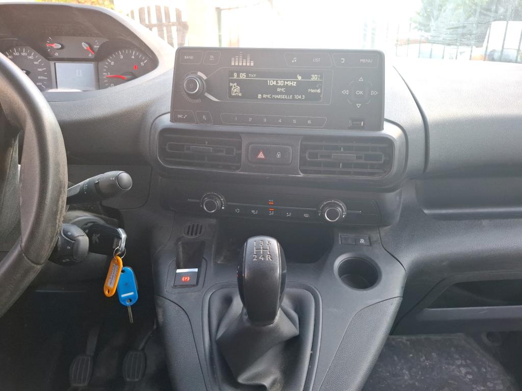 Peugeot PARTNER FOURGON STANDARD 650 KG BLUEHDI 100 S&S BVM5 PREMIUM 2019
