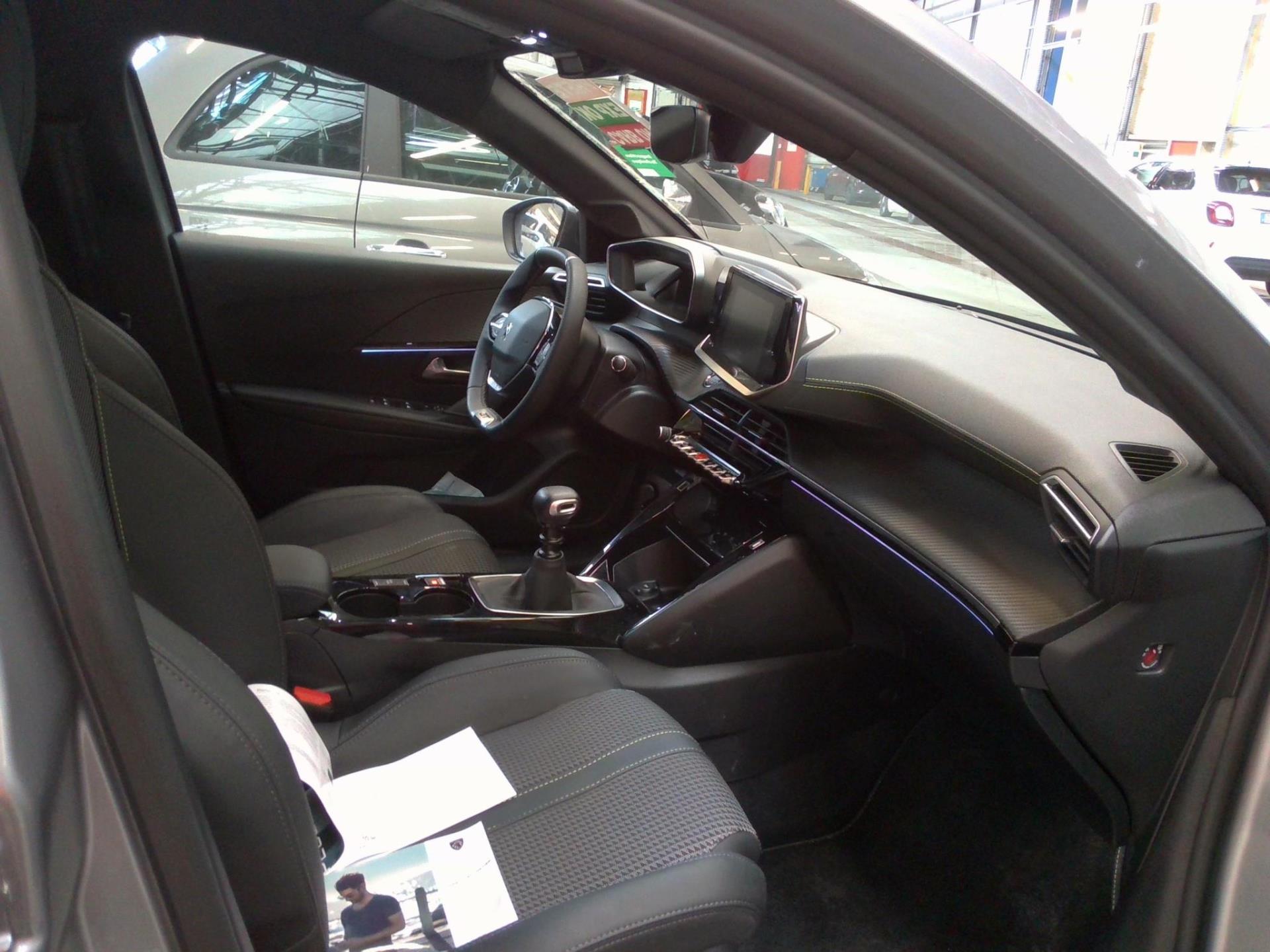 Peugeot 208 BlueHDi 100 S&S BVM6 GT 2023