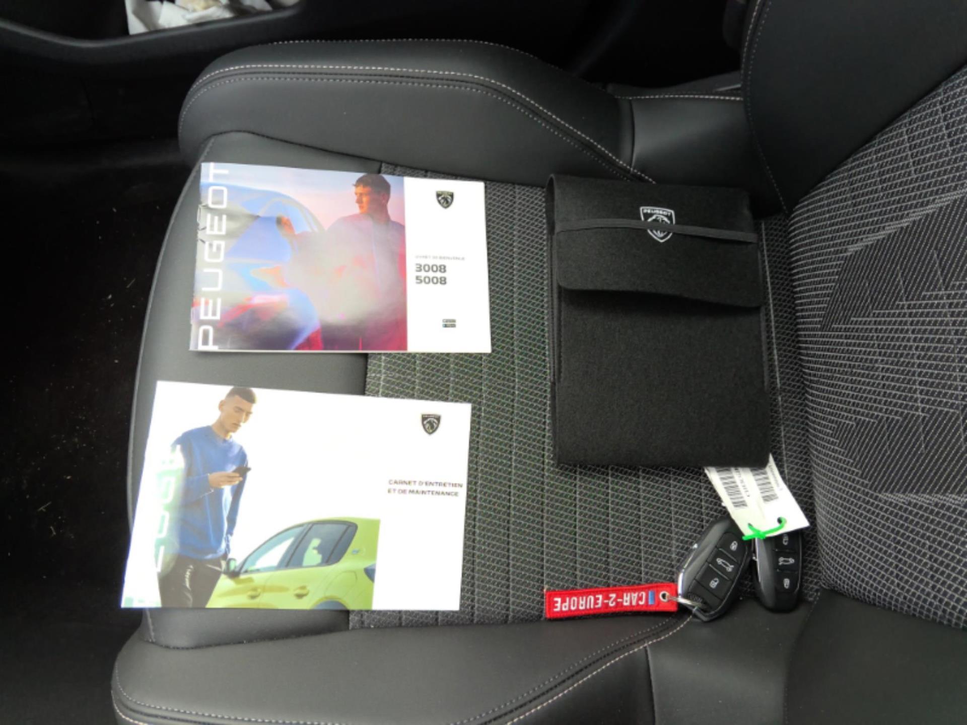 Peugeot 3008 Hybrid 136 e-DCS6 Allure 2024