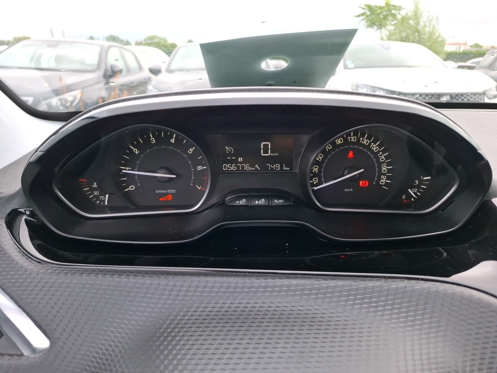 Peugeot 208 PureTech 82ch S&S BVM5 6.2 Evap Signature 2020