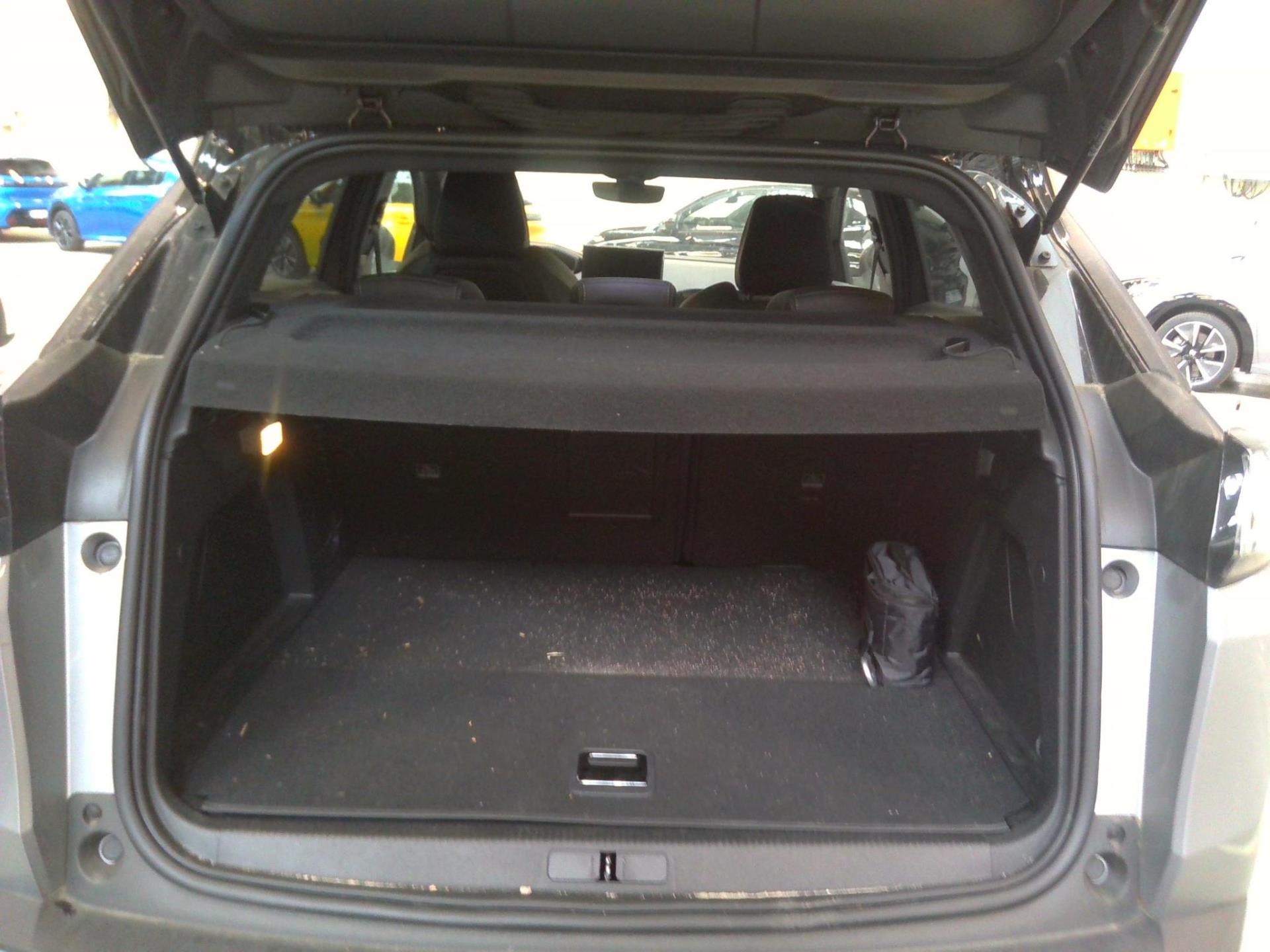 Peugeot 3008 Hybrid4 300 e-EAT8 GT 2022