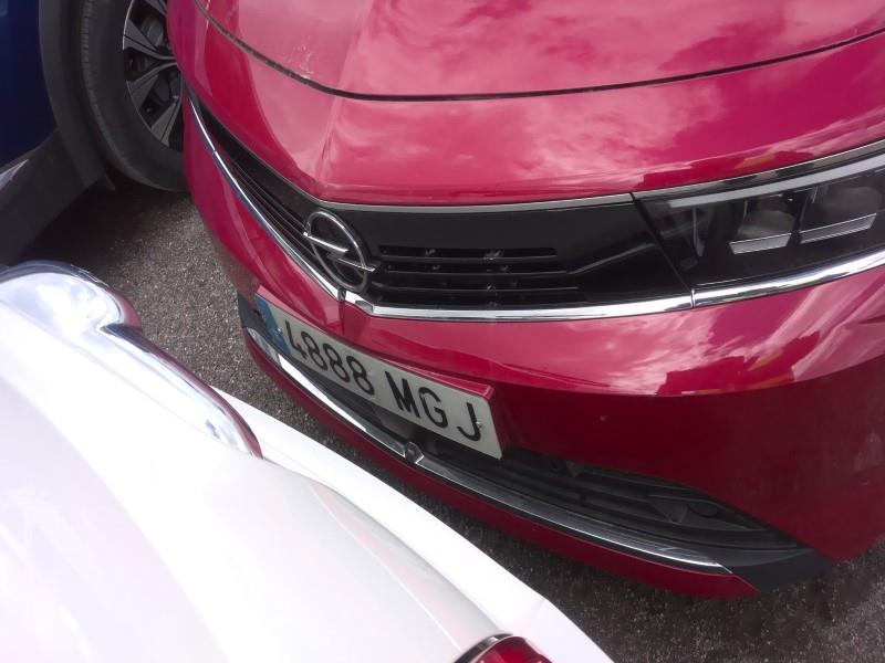 Opel Astra Nuevo Astra 5P Elegance 1.2T XHT MT6 S/S 130 HP (96kW)
