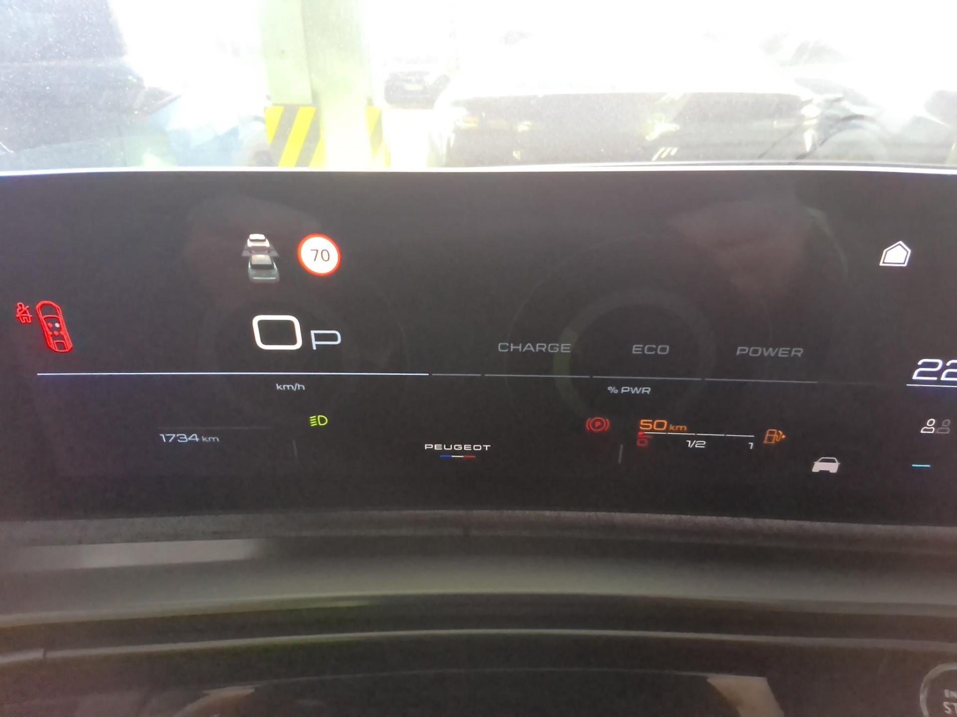 Peugeot 3008 Hybrid 145 e-DCS6 Allure Business 2025
