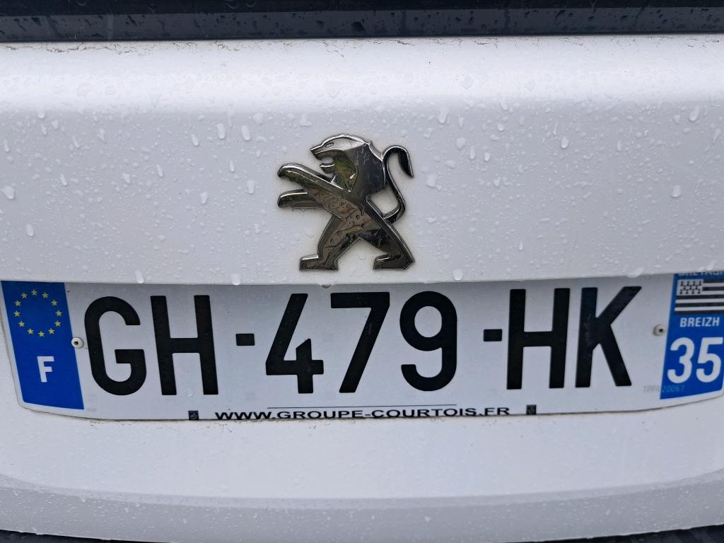 Peugeot 2008 BlueHDi 110 S&S BVM6 Active Pack 2022