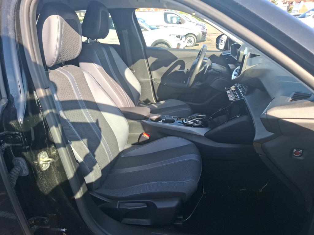 Peugeot 2008 BlueHDi 130 S&S EAT8 Allure Business 2020
