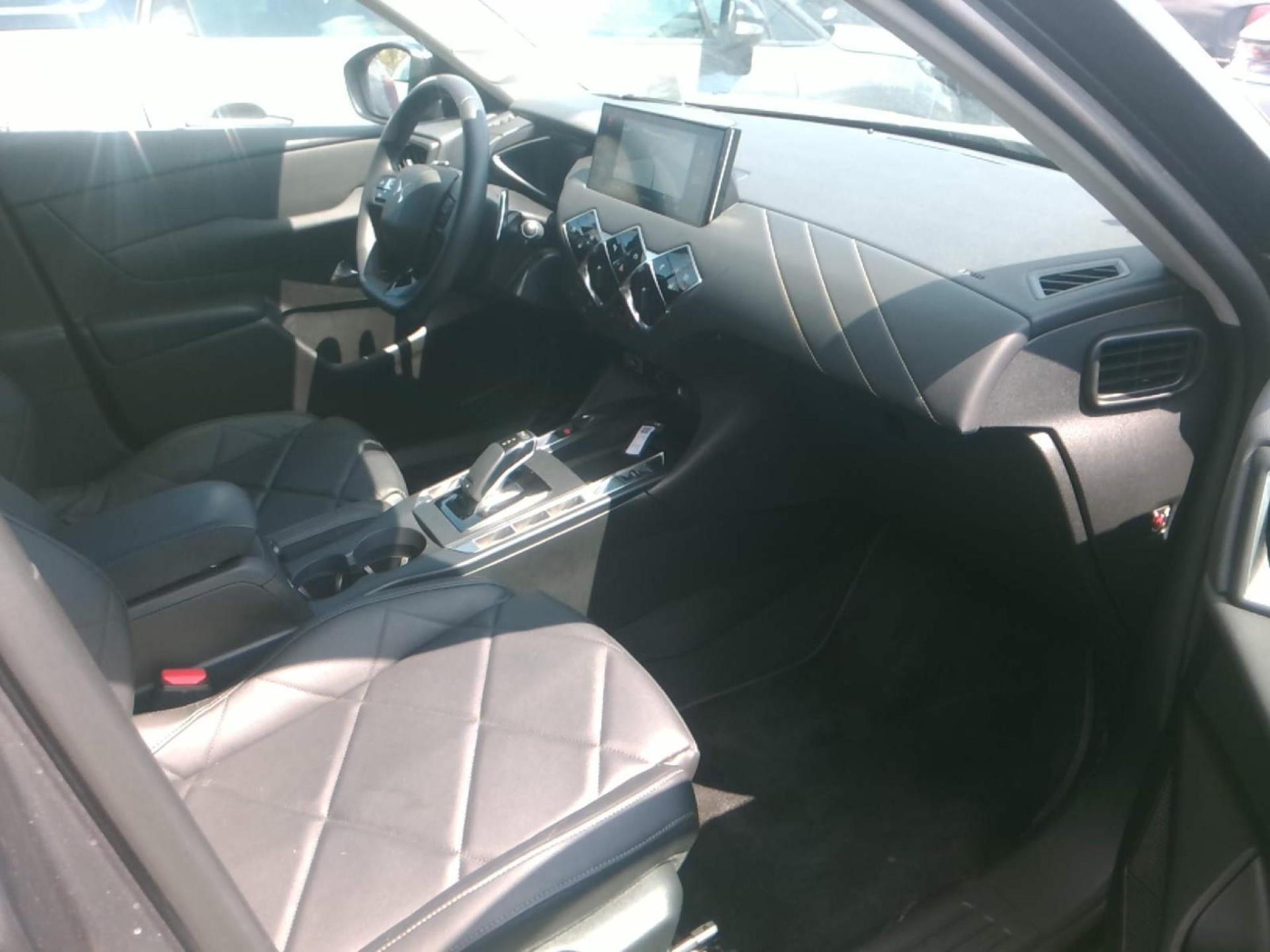 DS DS3 Crossback PureTech 130 EAT8 Faubourg 2022