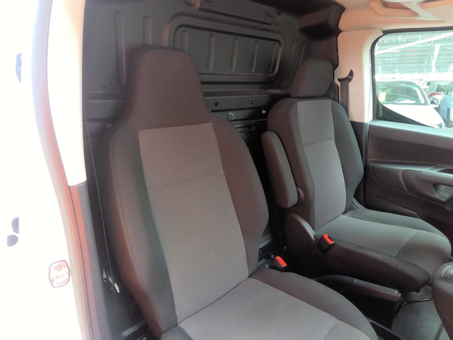 Citroen BERLINGO VAN M 950 BLUEHDI 100 S&S BVM6 2023