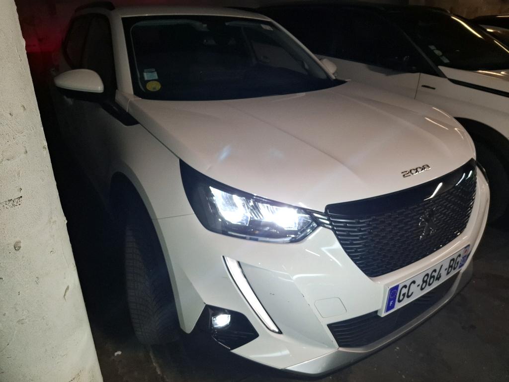Peugeot 2008 BlueHDi 130 S&S EAT8 Allure Business 2021