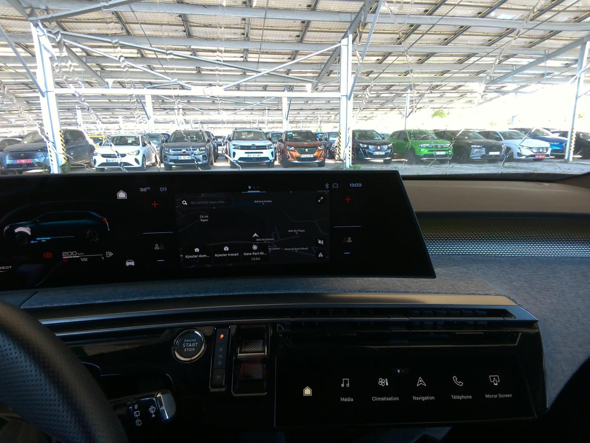 Peugeot 5008 Hybrid 136 e-DCS6 GT 2024