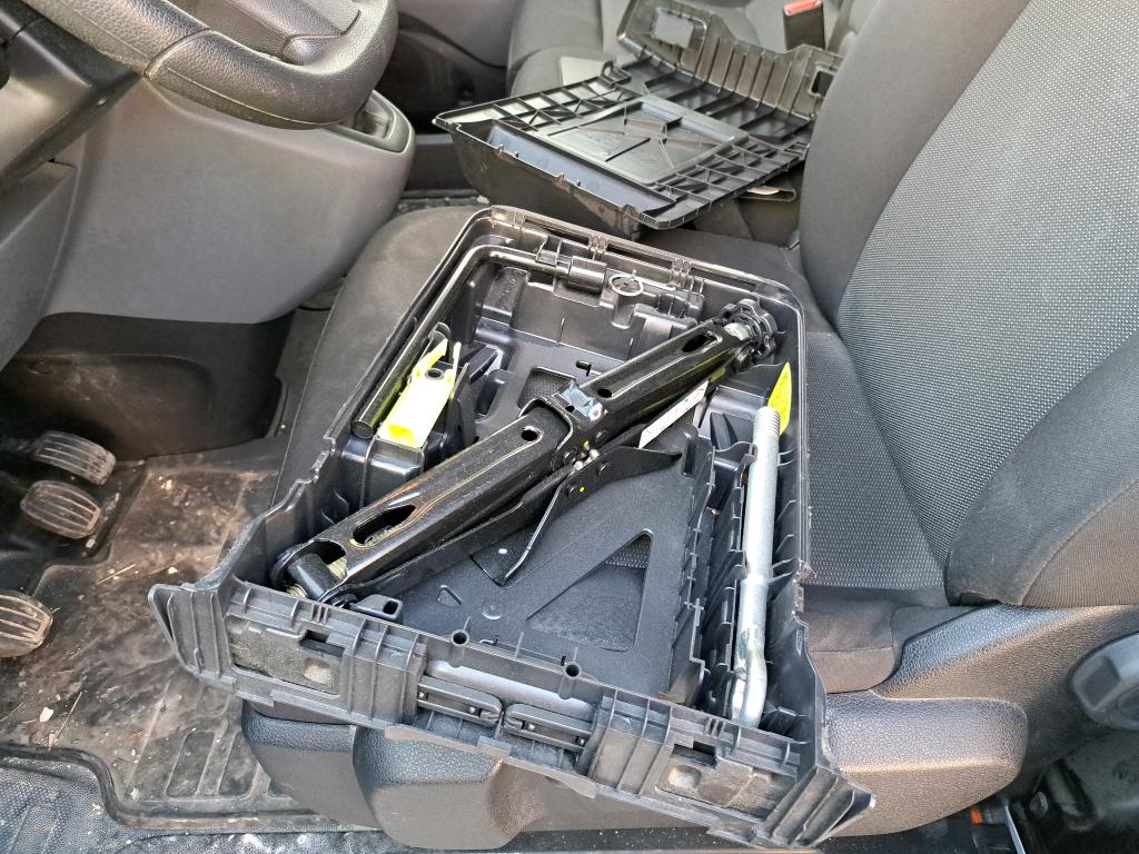 Peugeot EXPERT FGN TOLE STANDARD 1.5 BLUEHDI 120 S&S BVM6 ASPHALT 2022