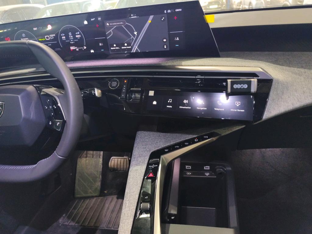 Peugeot 3008 Plug-in Hybrid 195 e-DCS7 Allure 2025