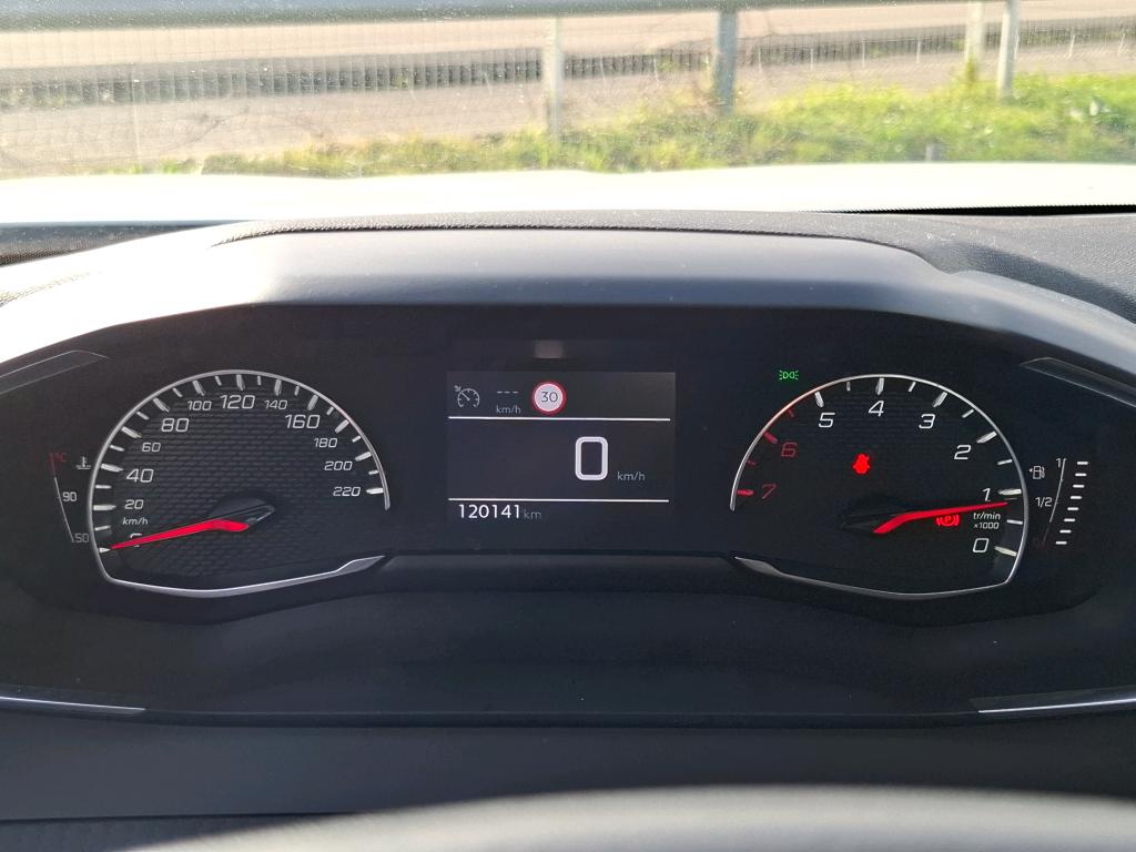 Peugeot 2008 BlueHDi 110 S&S BVM6 Active Pack 2022