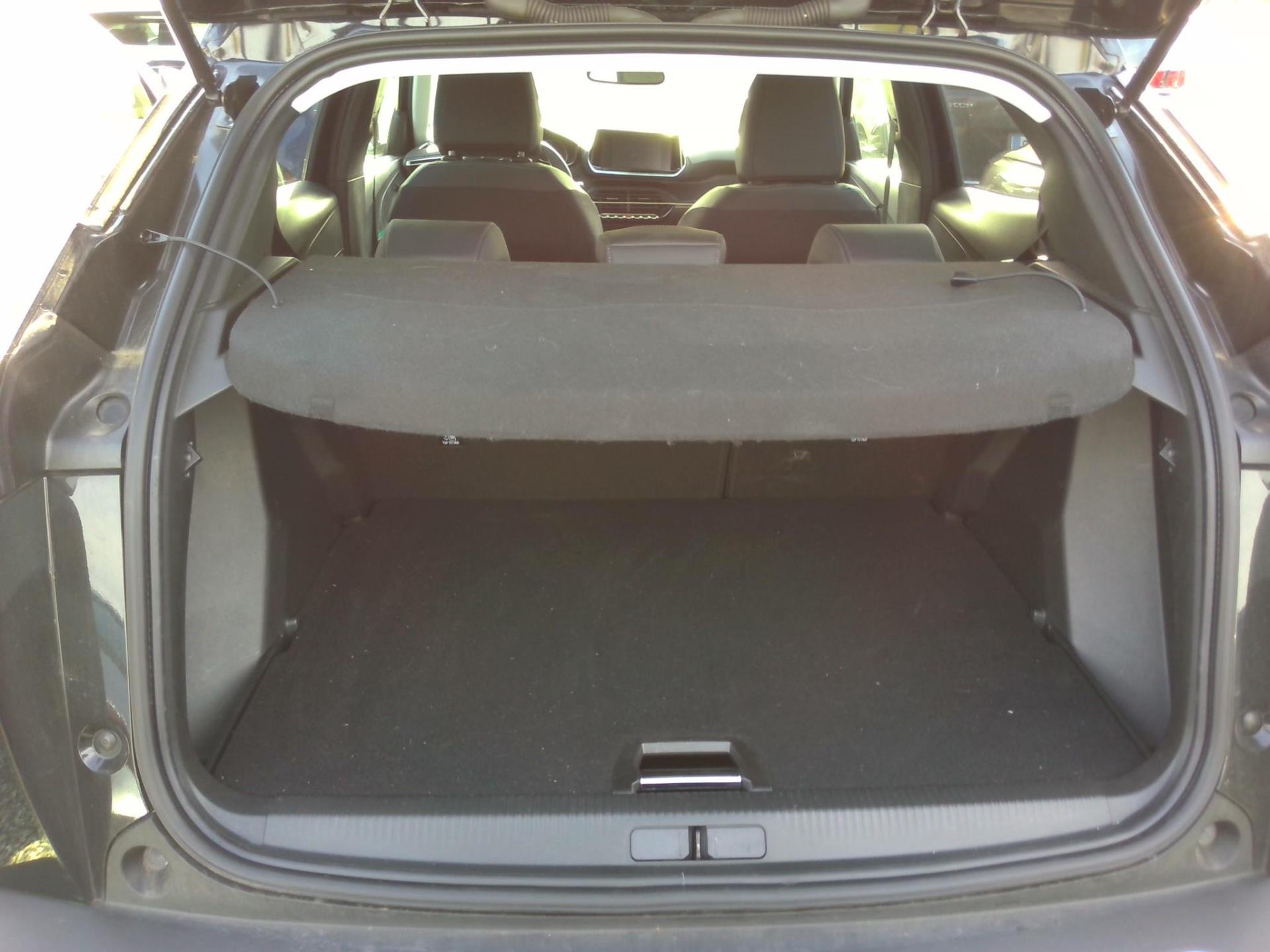 Peugeot 2008 PureTech 130 S&S BVM6 Allure 2022