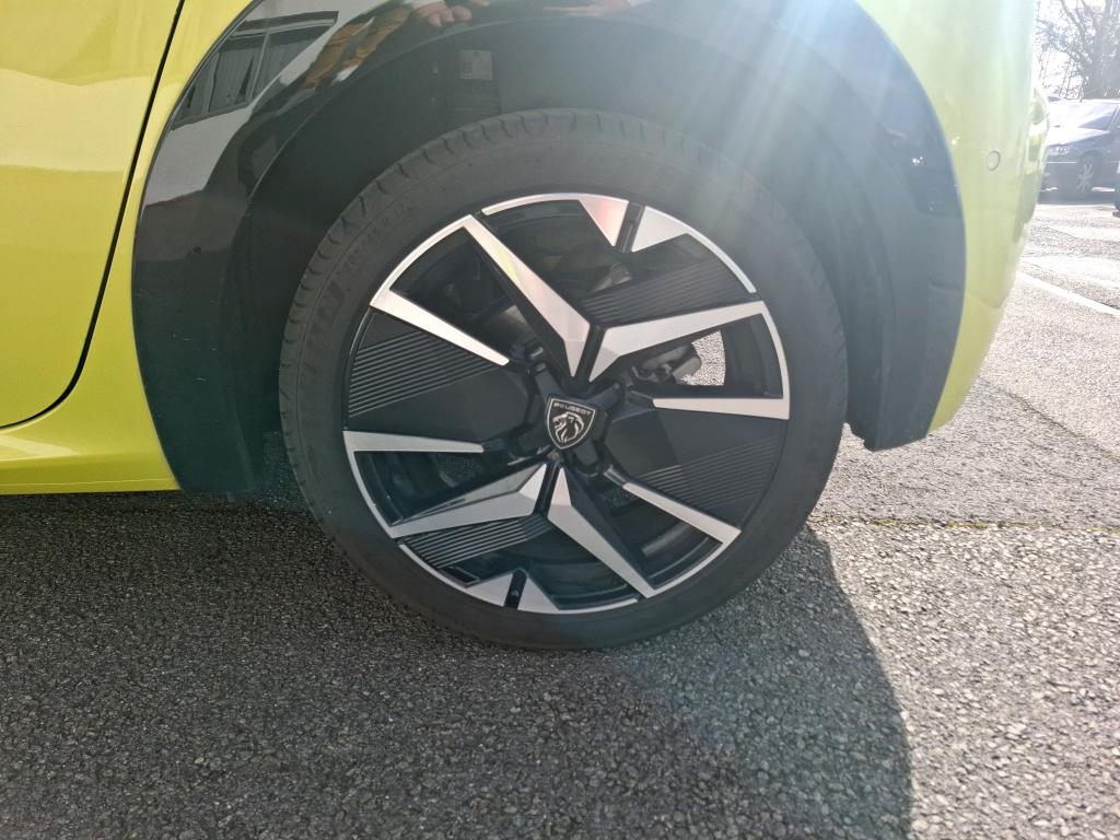 Peugeot 208 Hybrid 145 ch e-DCS6 GT 2025