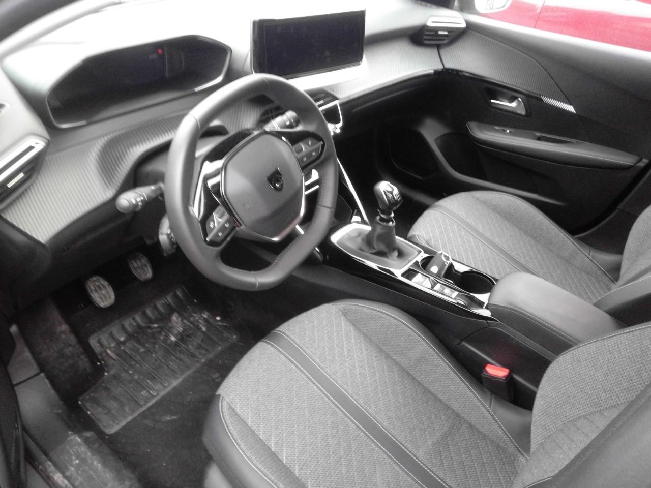 Foto Peugeot 208 3