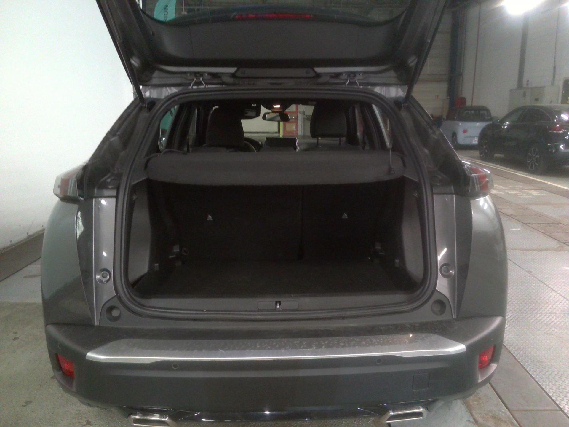Peugeot 2008 PureTech 130 S&S BVM6 Active Pack 2022