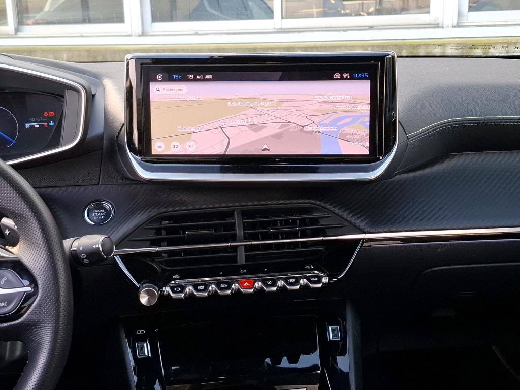 Peugeot 2008 PureTech 130 S&S EAT8 GT 2024