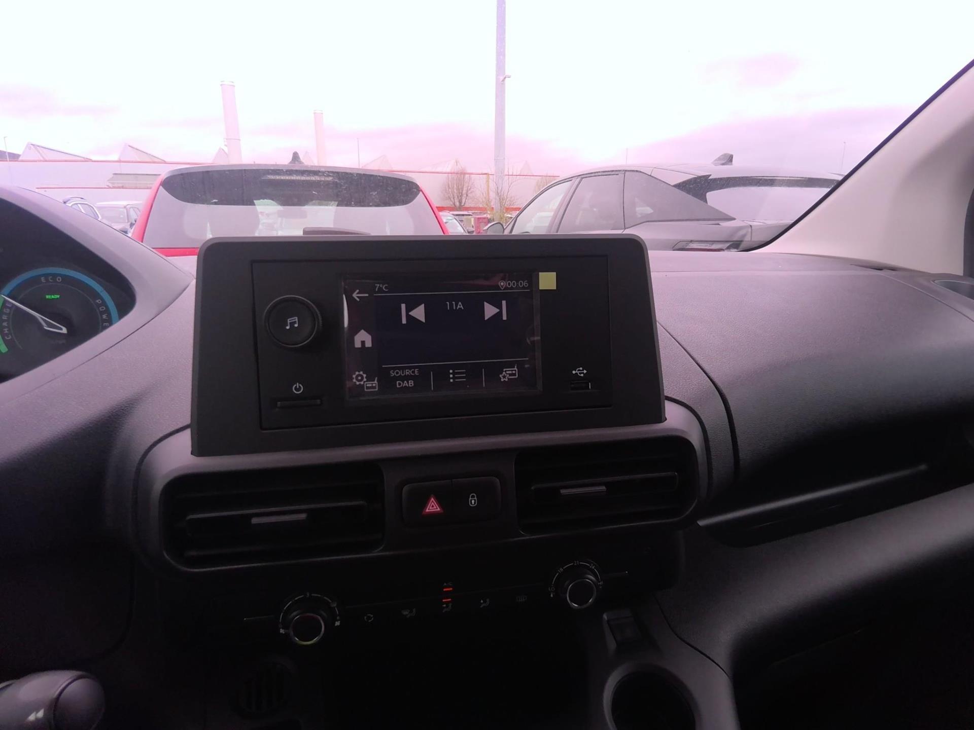 Peugeot E-PARTNER FOURGON M 800 KG 136 CH BATTERIE 50 KWH  2023