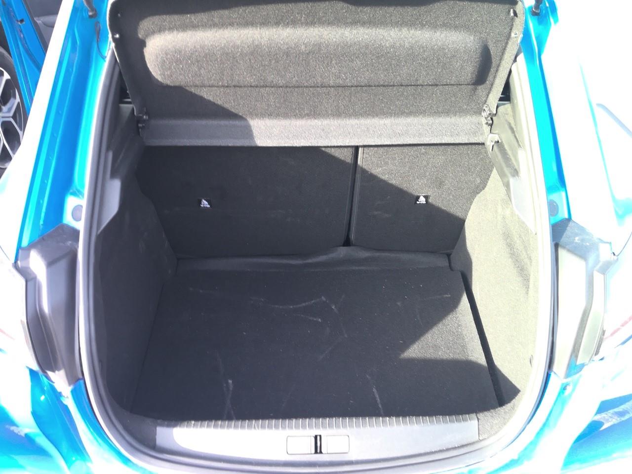 Foto Peugeot 308 8
