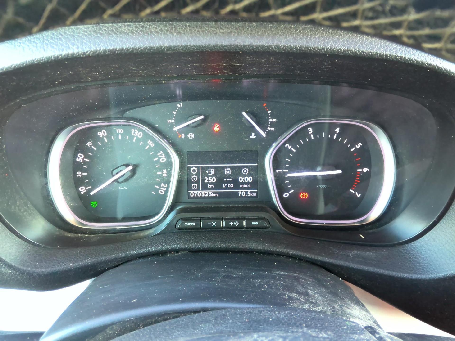 Opel VIVARO FGN TAILLE M BLUEHDI 120 S&S BVM6  2023