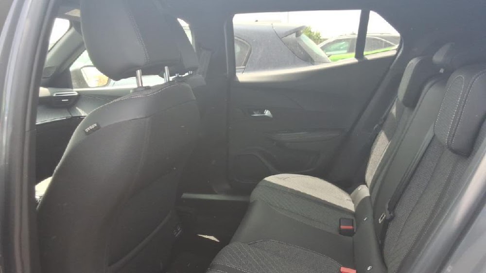Foto Peugeot 2008 11