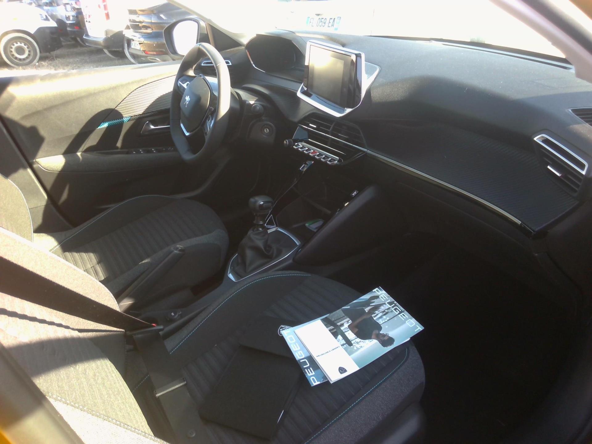 Peugeot 208 PureTech 100 S&S BVM6 Style 2023