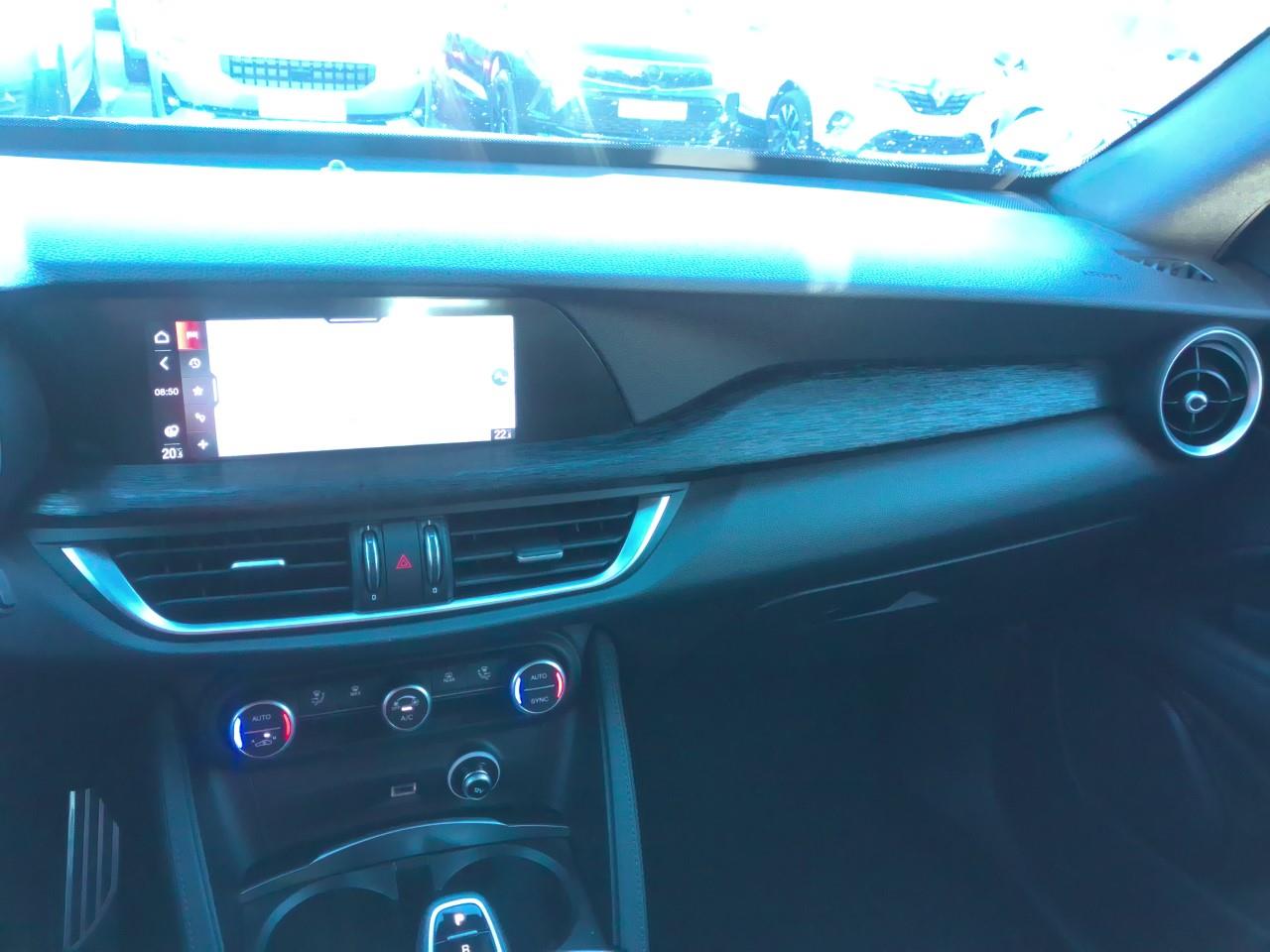 Foto Alfa Romeo Stelvio 7