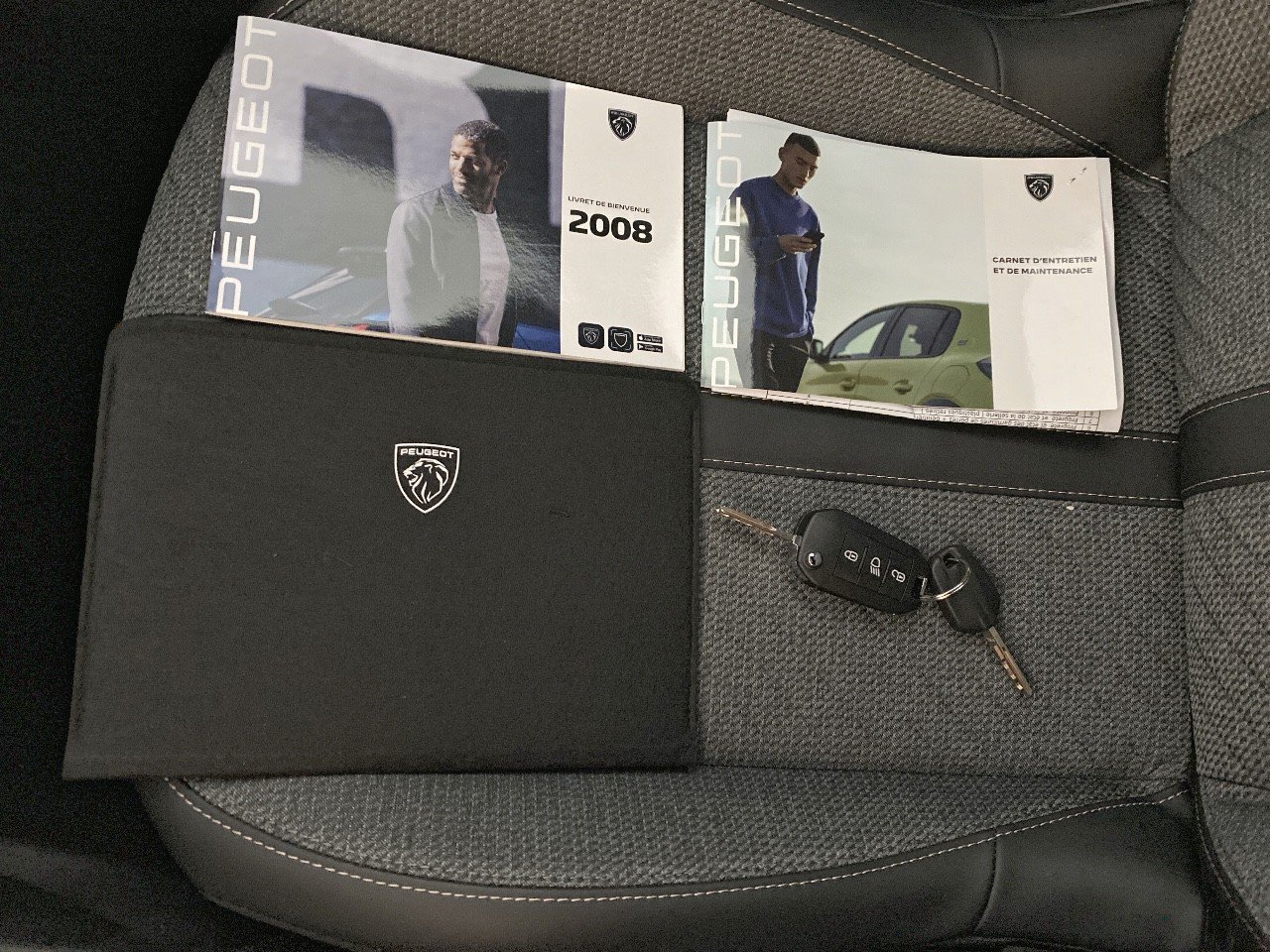 Peugeot 2008 PureTech 130 S&S EAT8 Allure 2024