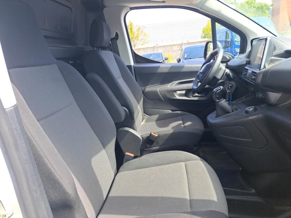 Peugeot PARTNER FOURGON STANDARD 650 KG BLUEHDI 100 S&S BVM5 PREMIUM 2021